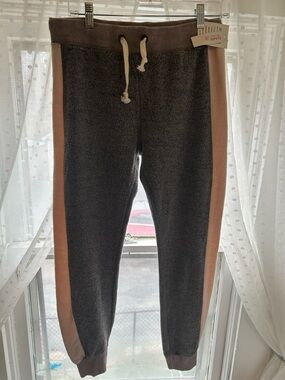 NWT DARI Cozy Two-Tone Track Pants or Joggers w/Side Panels Tie Waist